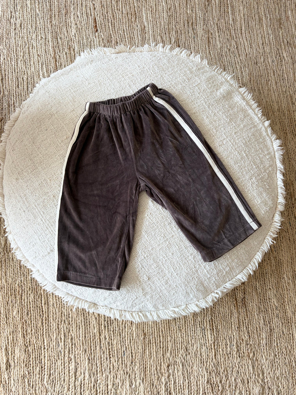velvet bruine broek met witte streep