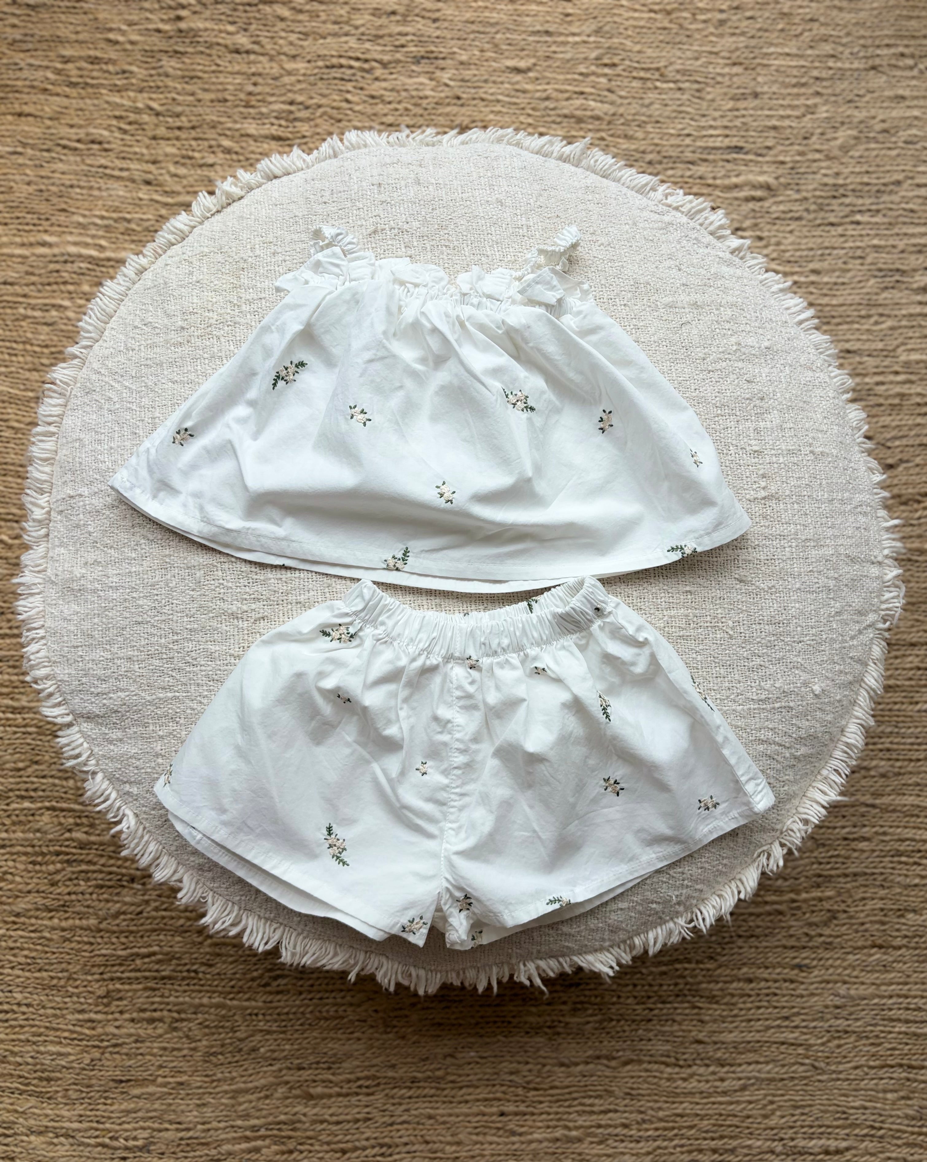 Colette flowy short
