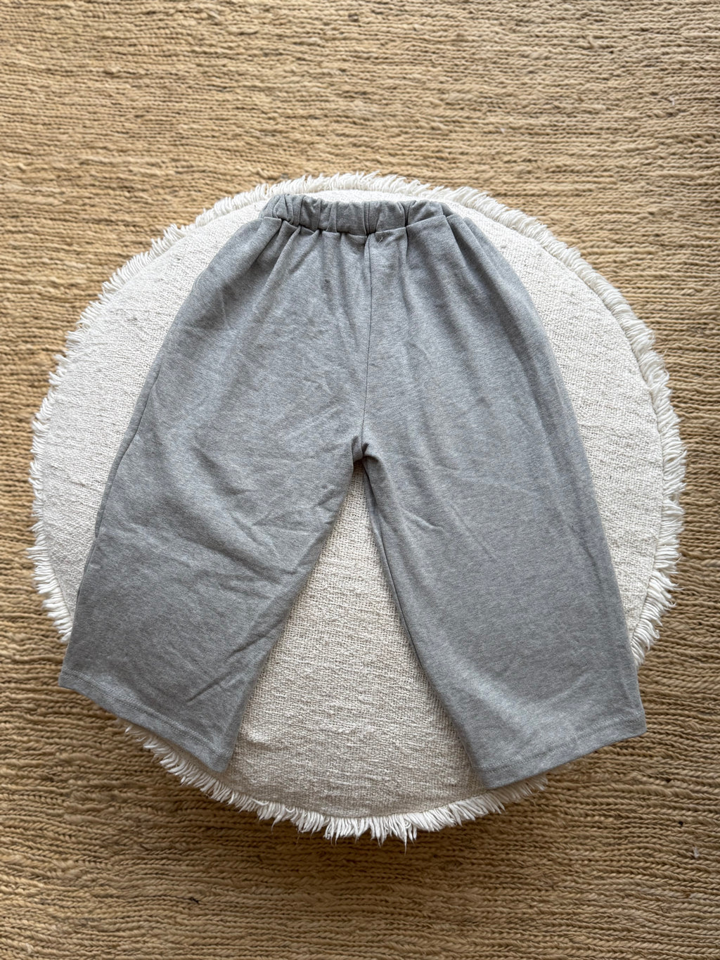 Grey wide jogging