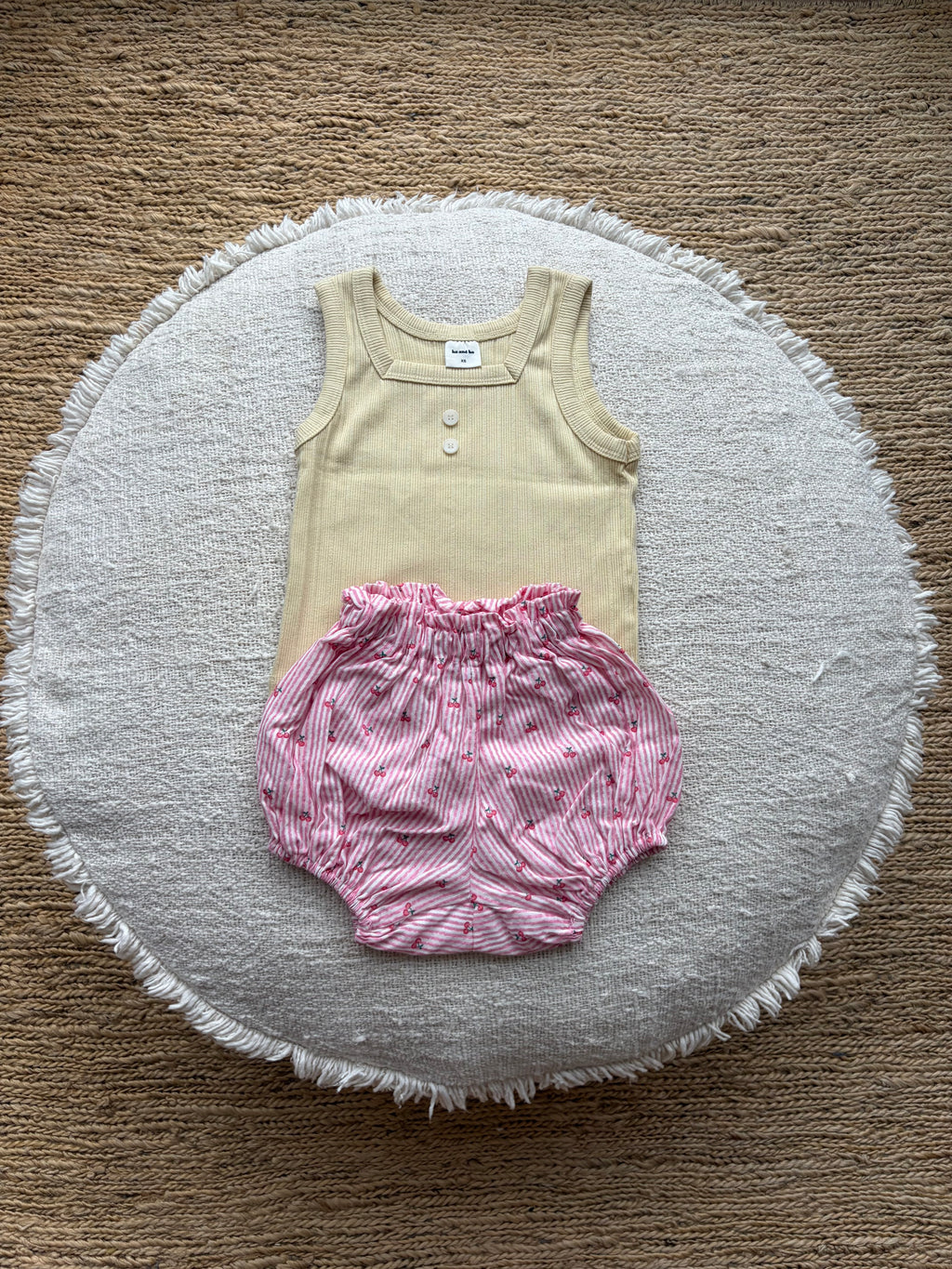 Geribde  tanktop - botergeel