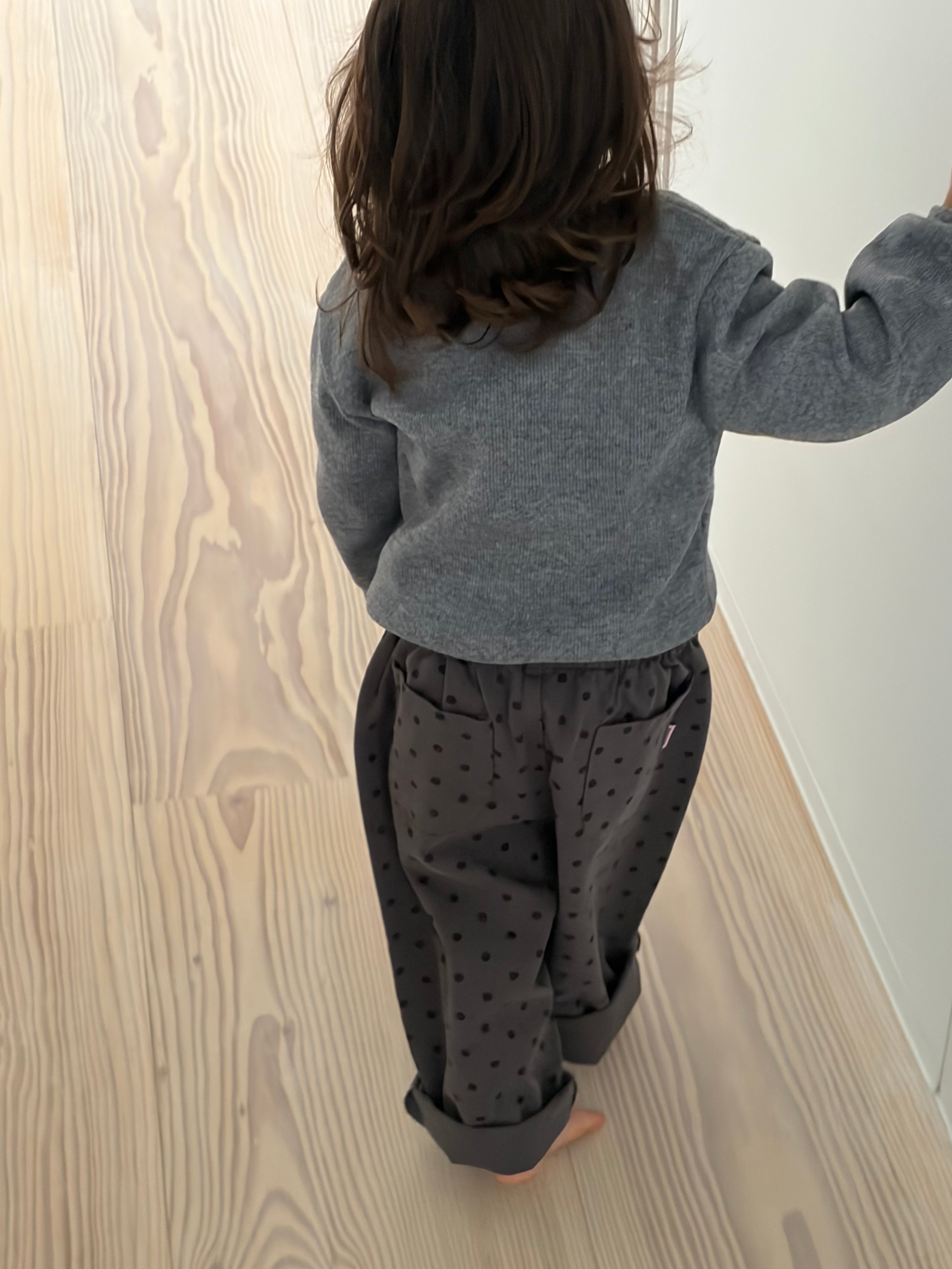 Charcoal denim bolletjes broek