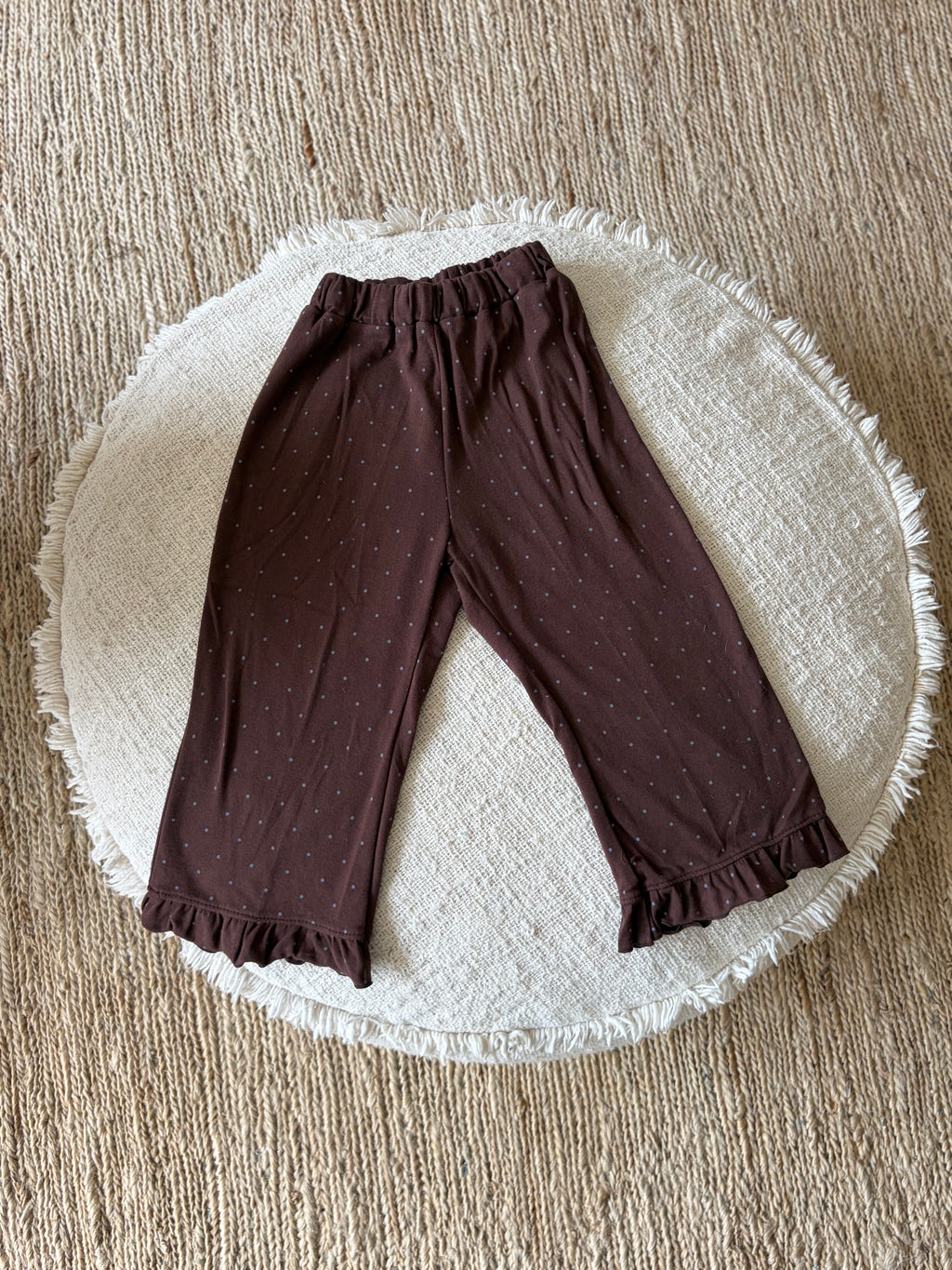 Bruine ruche broek met bolletjes