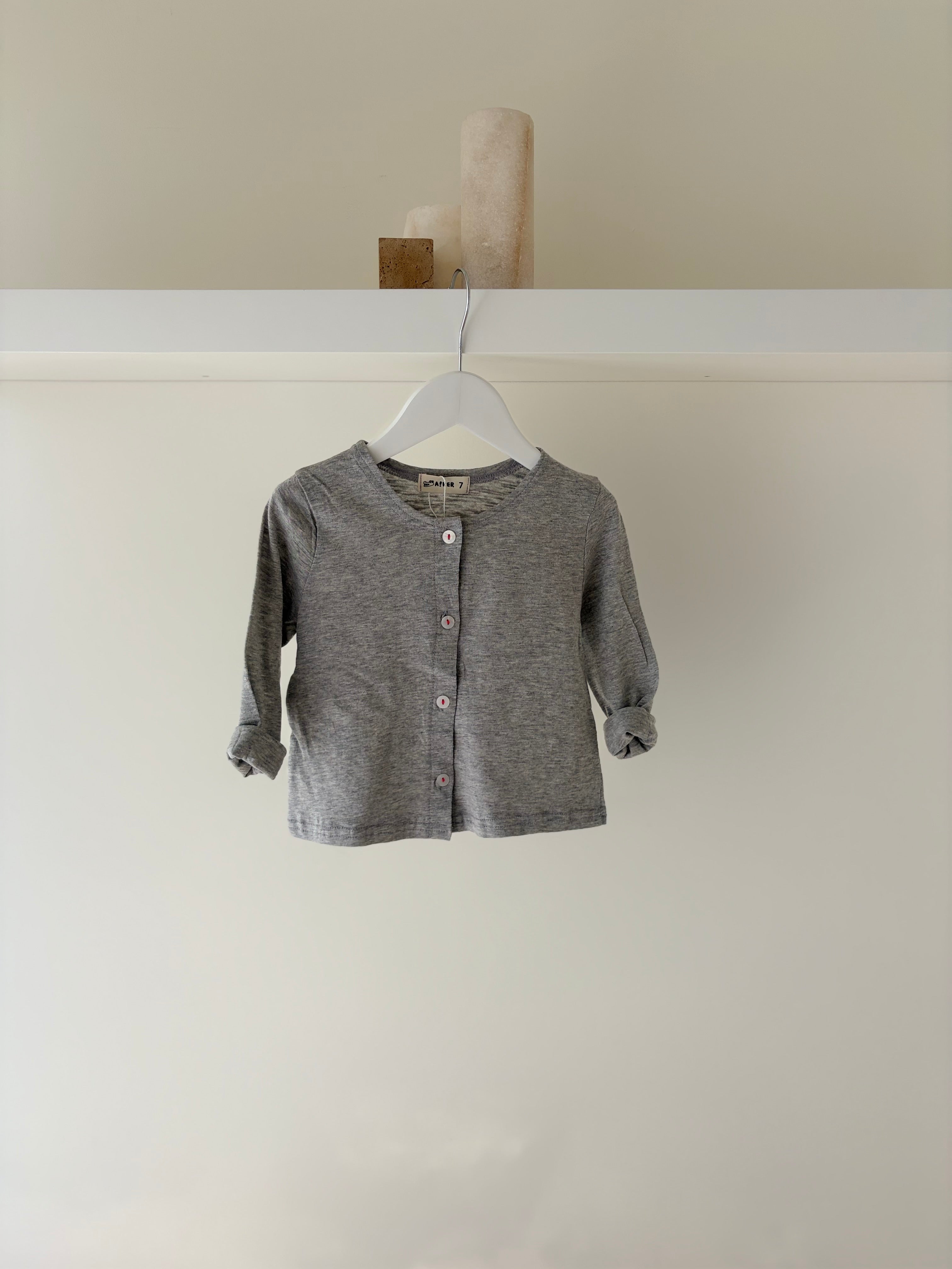 baby vestje met leuke knoopjes