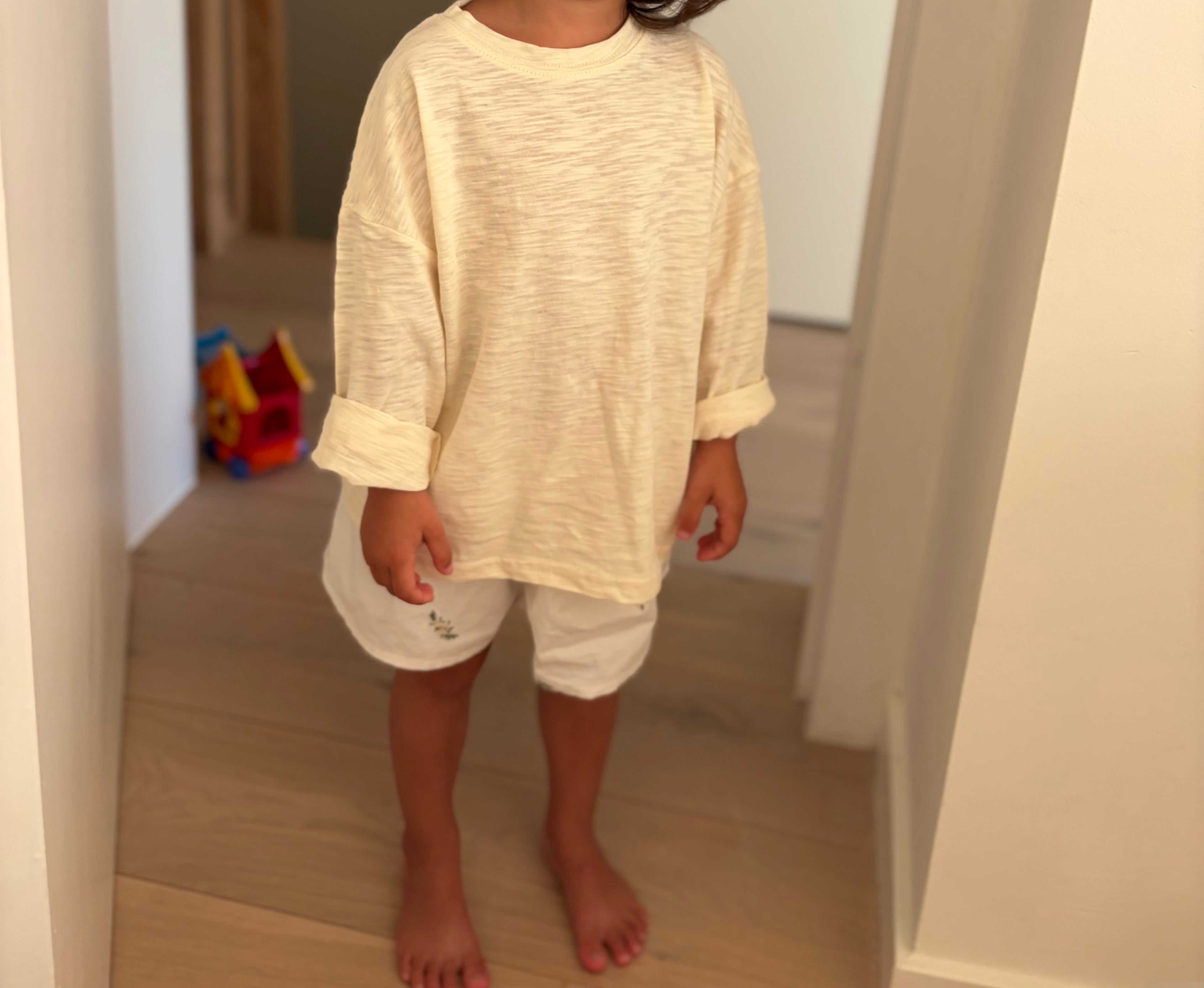 creme oversize t-shirt met lange mouwen