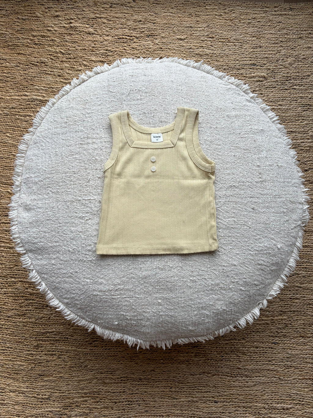 Geribde  tanktop - botergeel