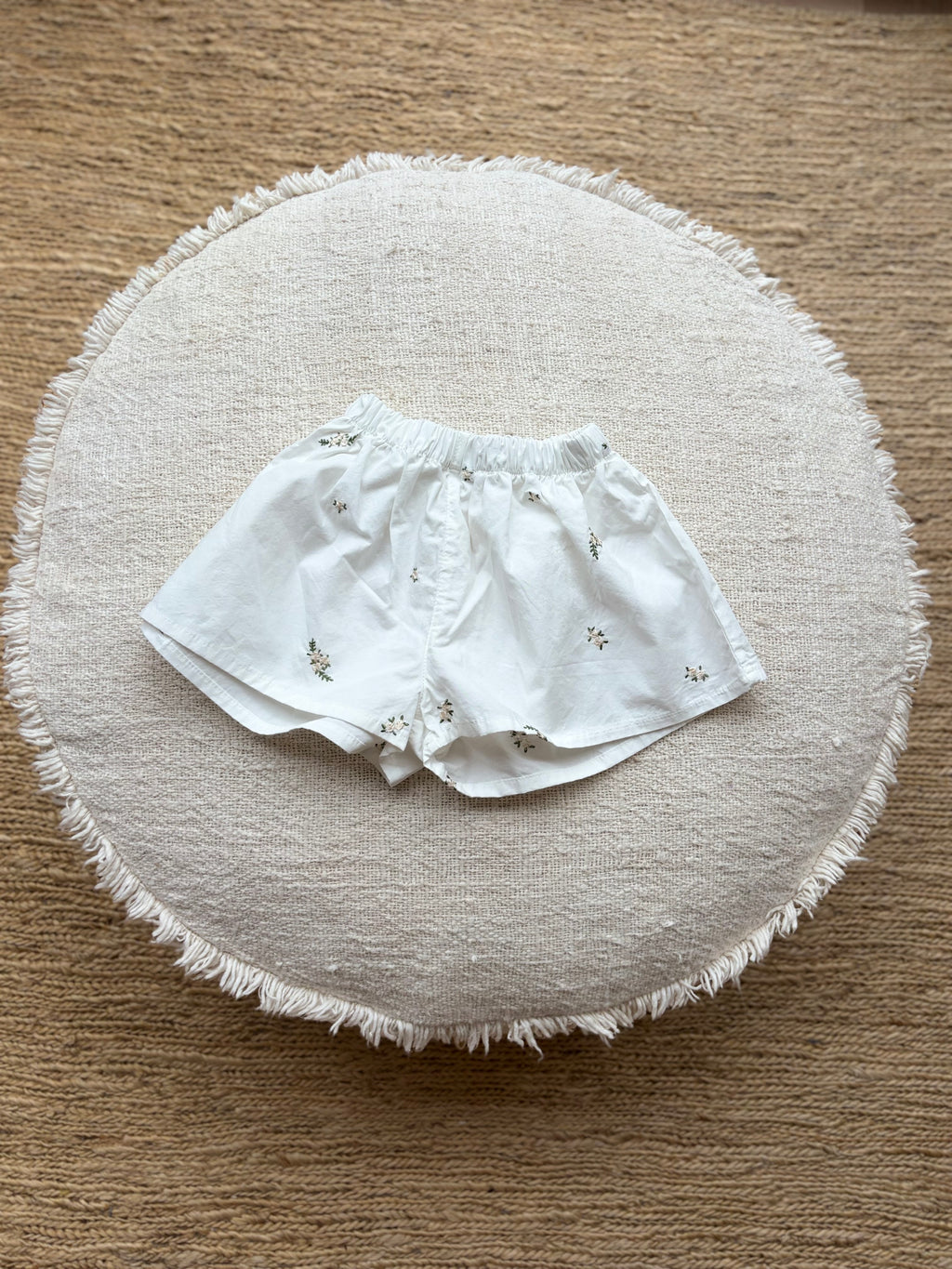 Colette flowy short