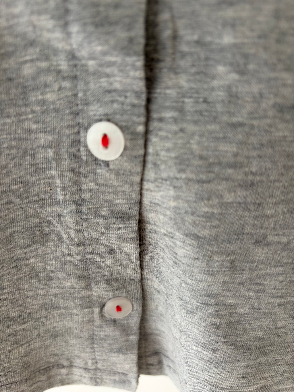 baby vestje met leuke knoopjes