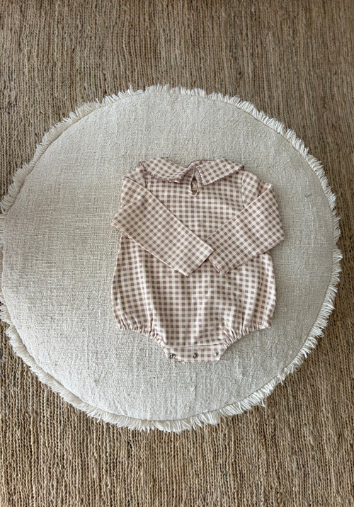 bébé geruite onesie