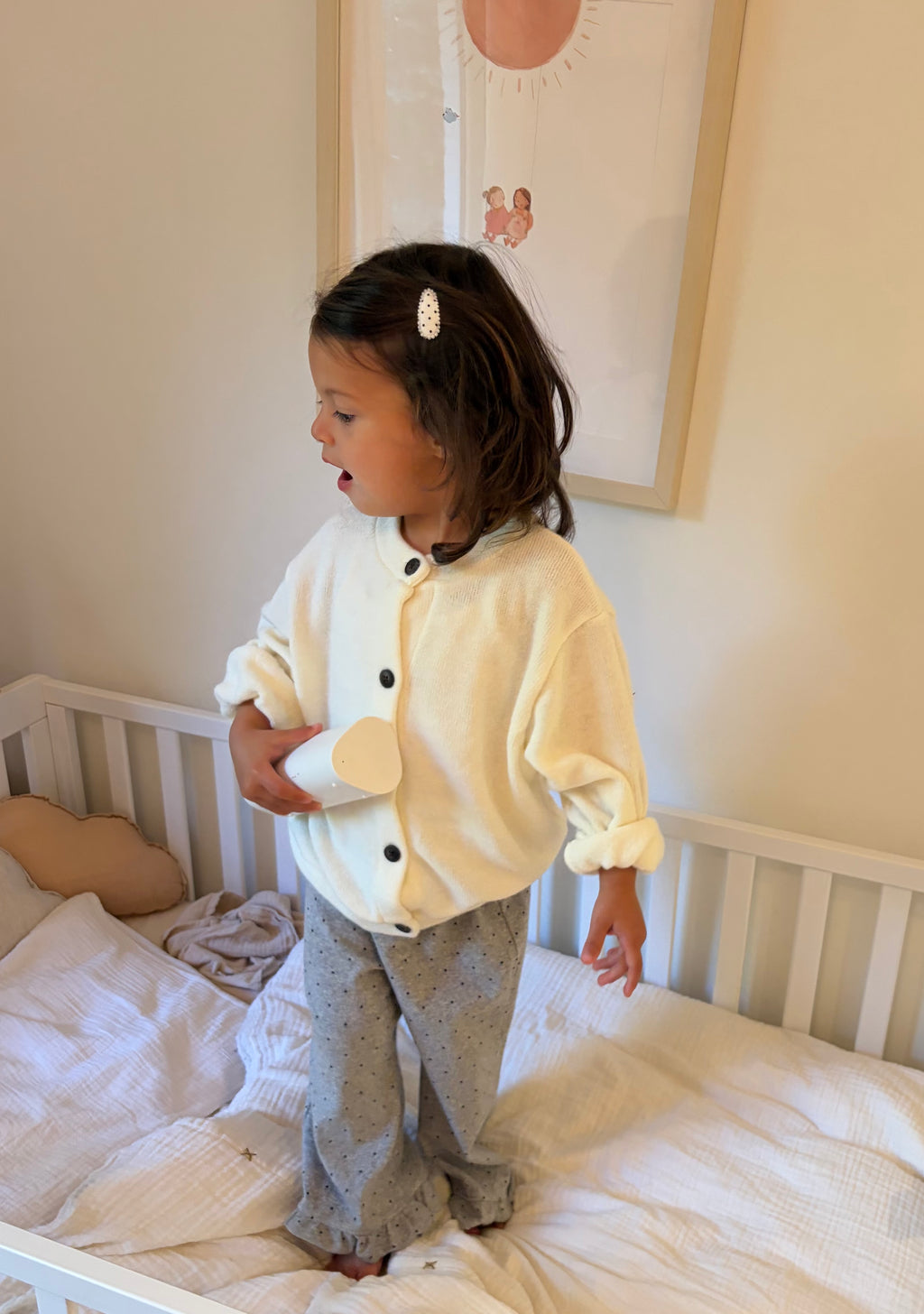 grijze ruche broek met bolletjes