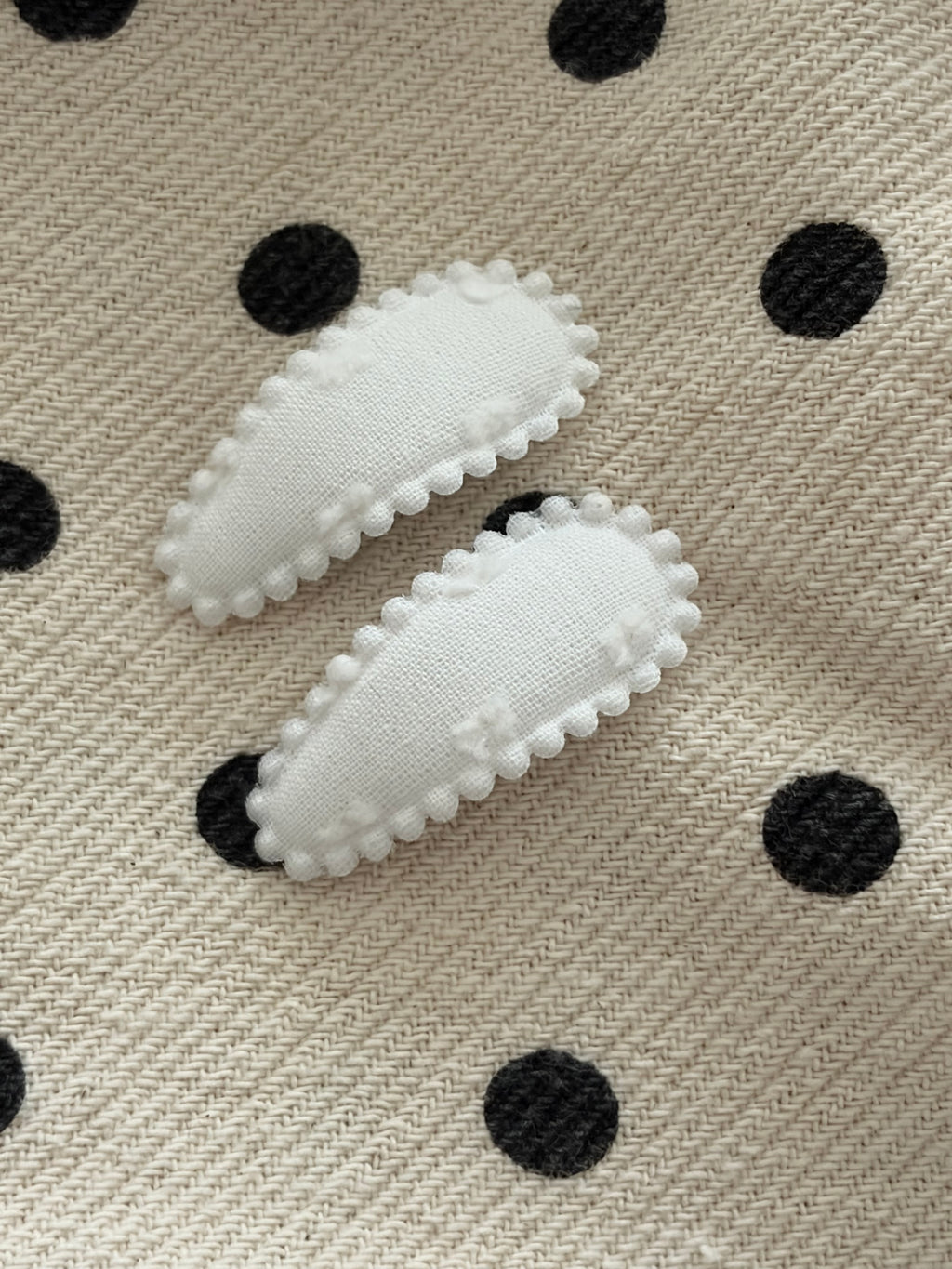 2 baby haar clipjes plummet wit