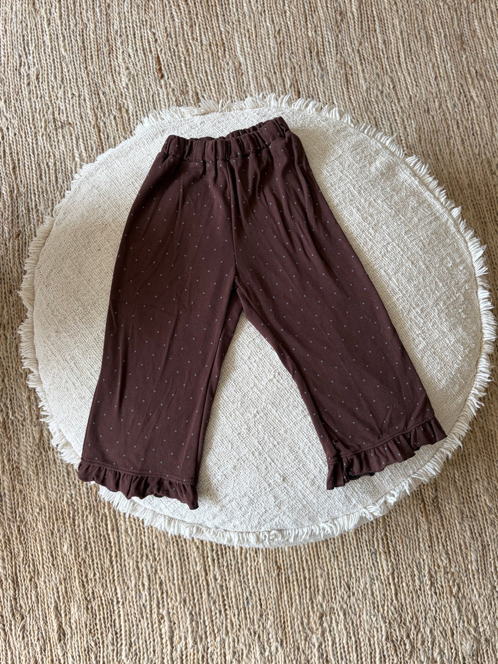 Bruine ruche broek met bolletjes