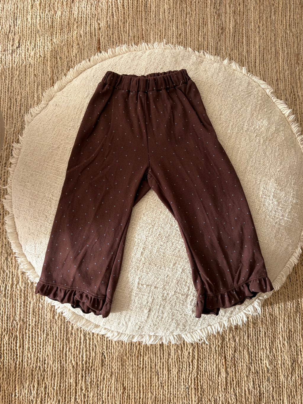 Bruine ruche broek met bolletjes