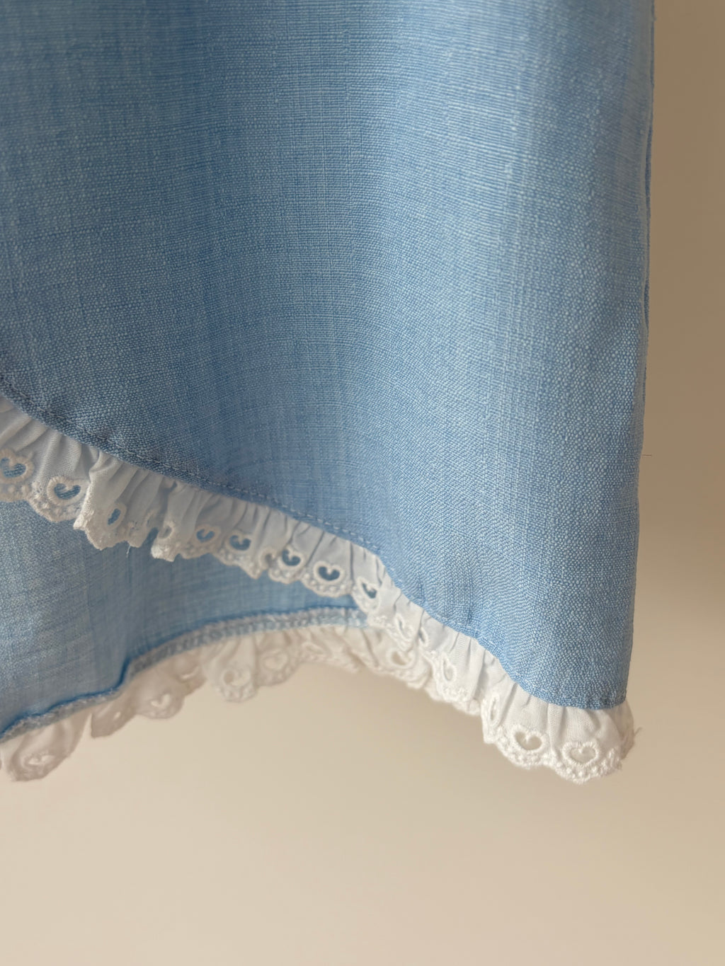 Louise split top - baby blue of ivory 