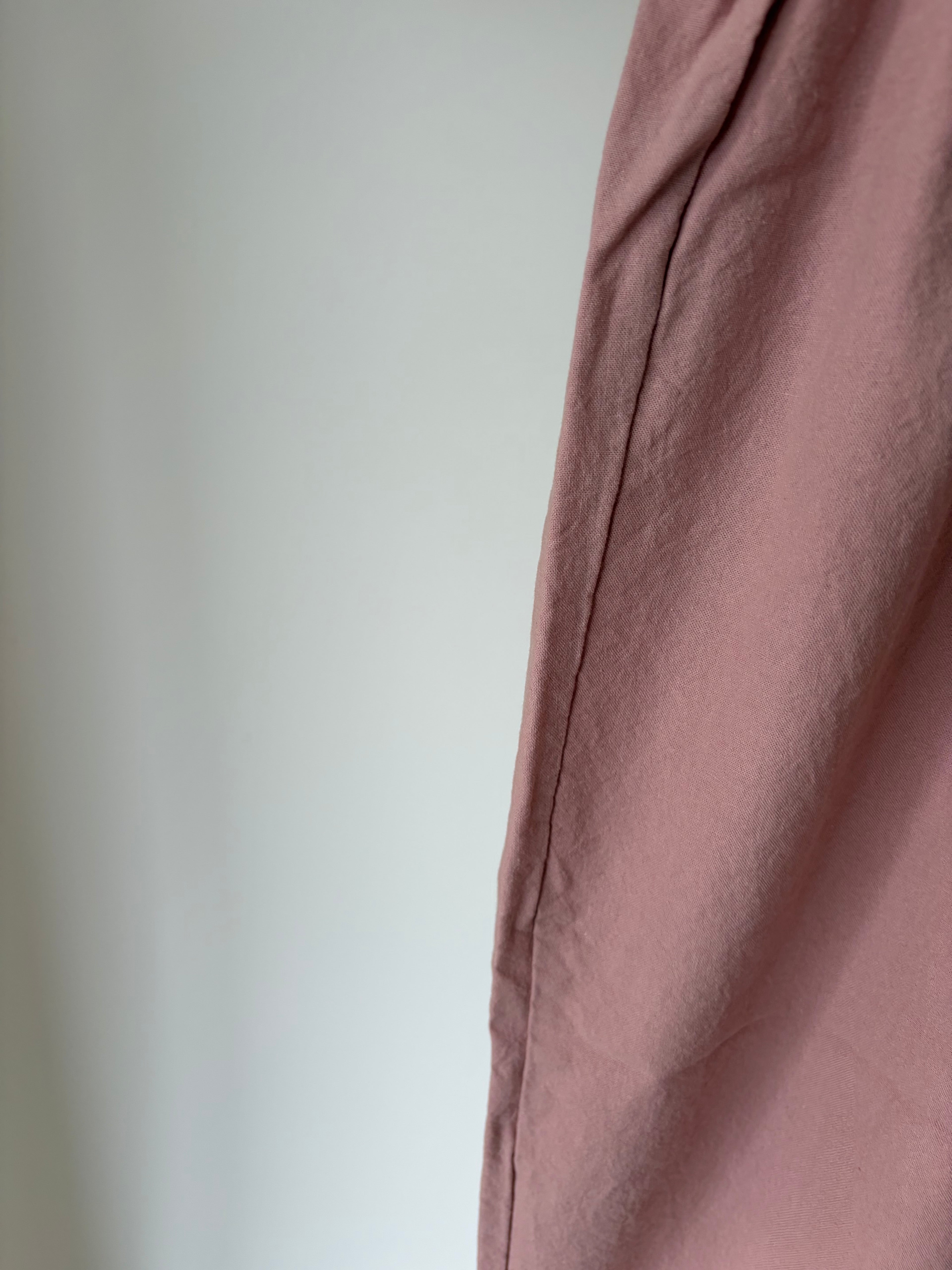 Baggy broek - zachte kleur & relaxte fit