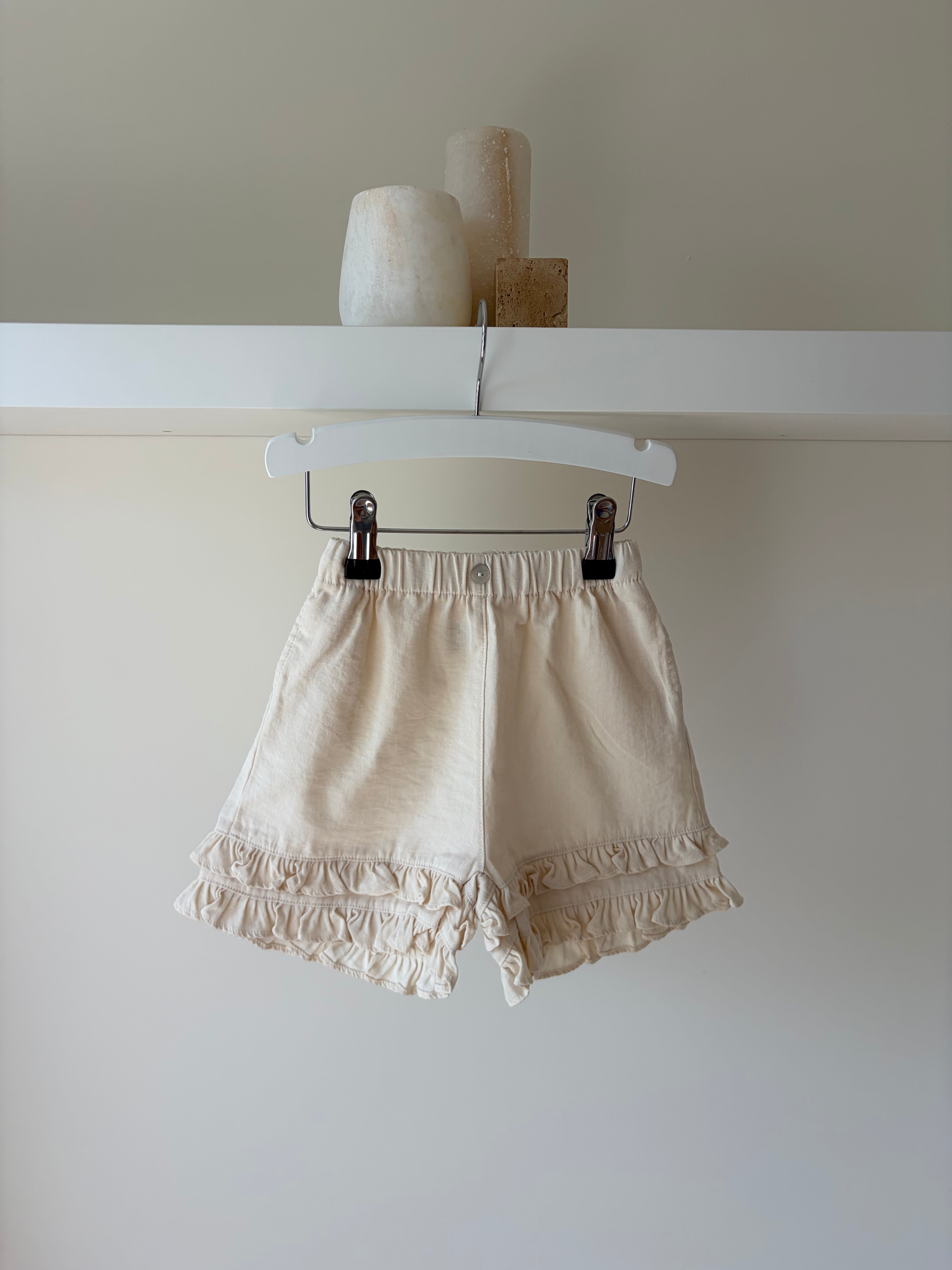 Short met ruches - beige