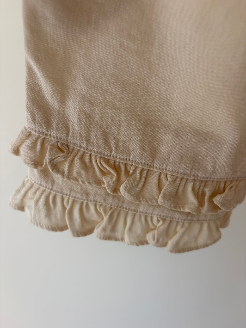 Short met ruches - beige