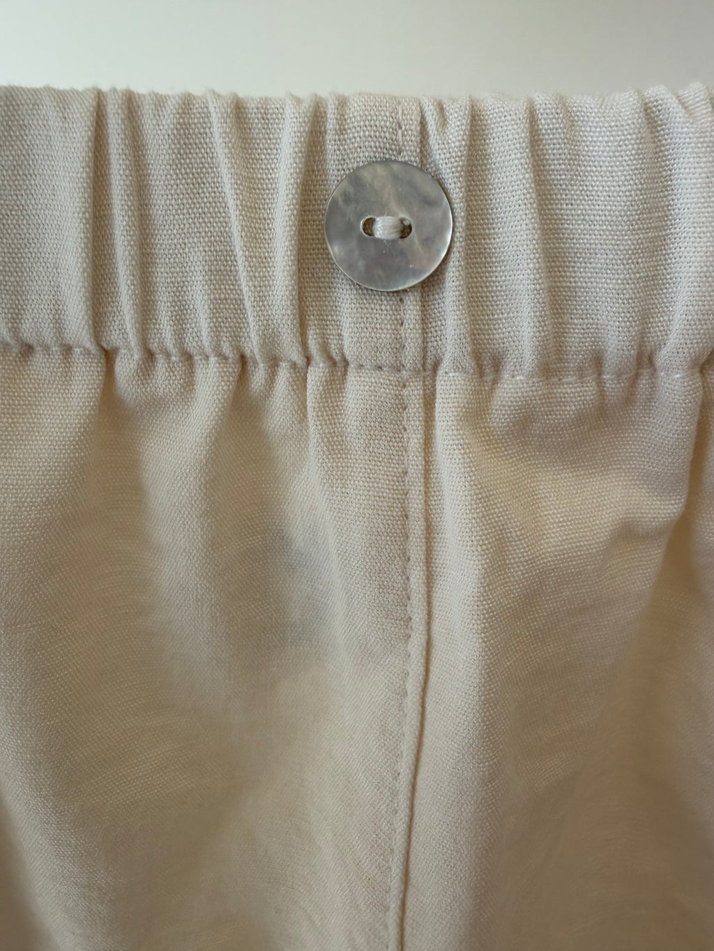 Short met ruches - beige