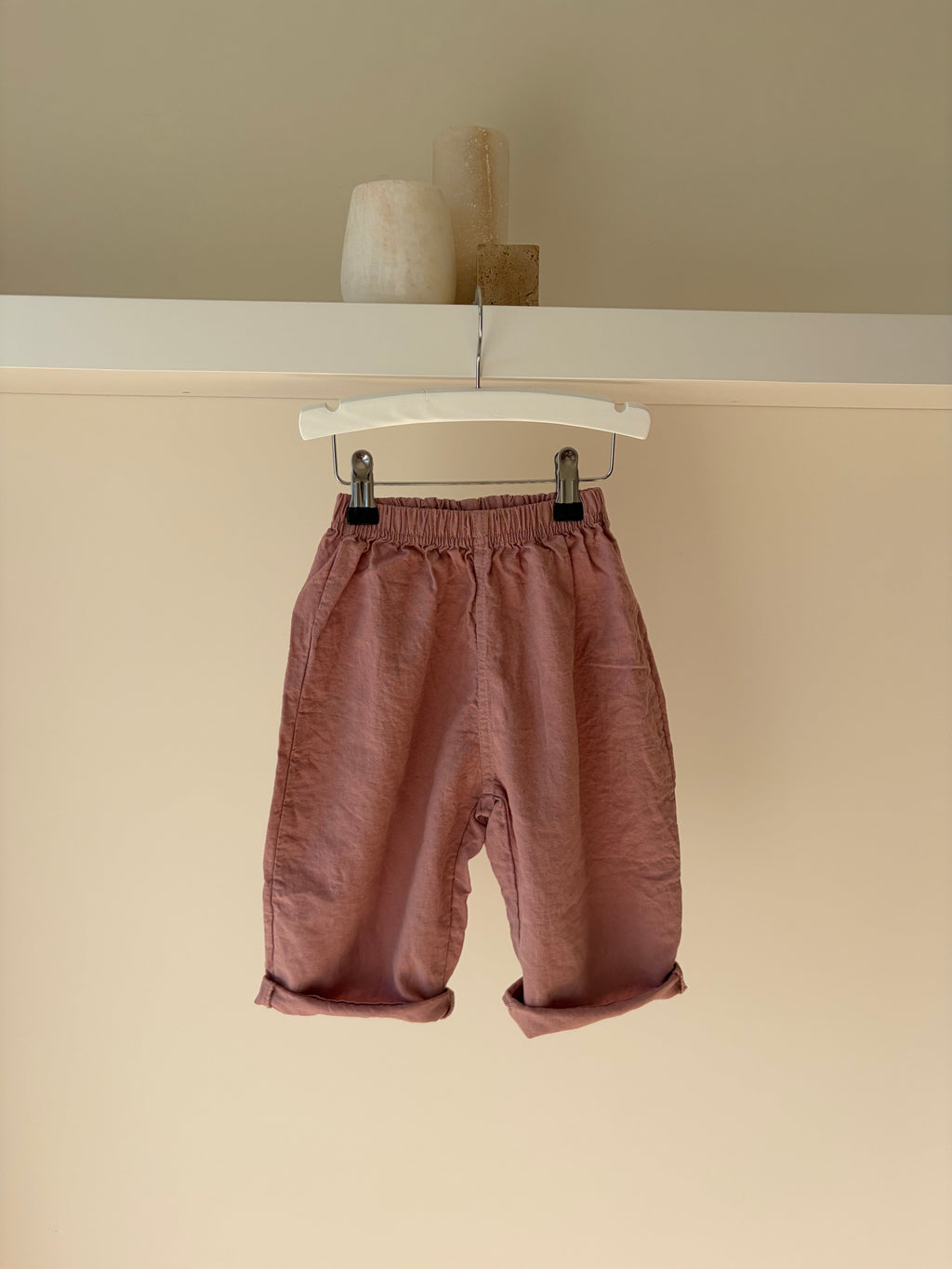 Wijde roze broek met zak – linnen look