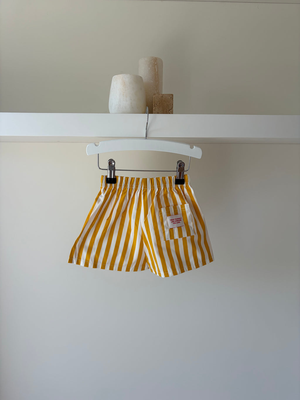 Gestreept short - geel & wit