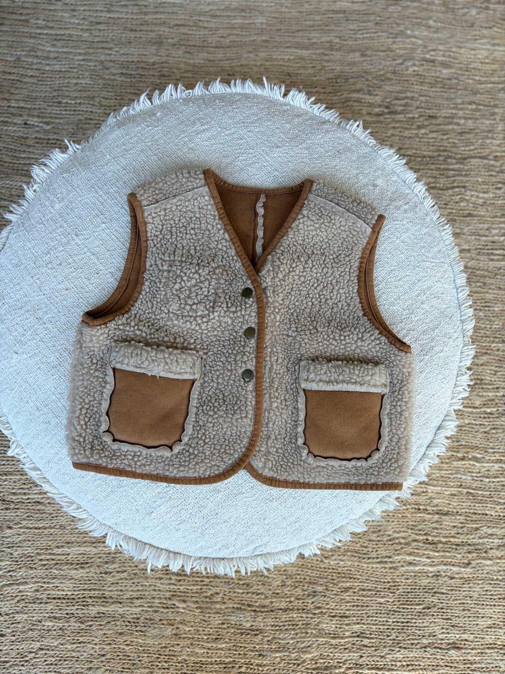 Reversible teddy bodywarmer