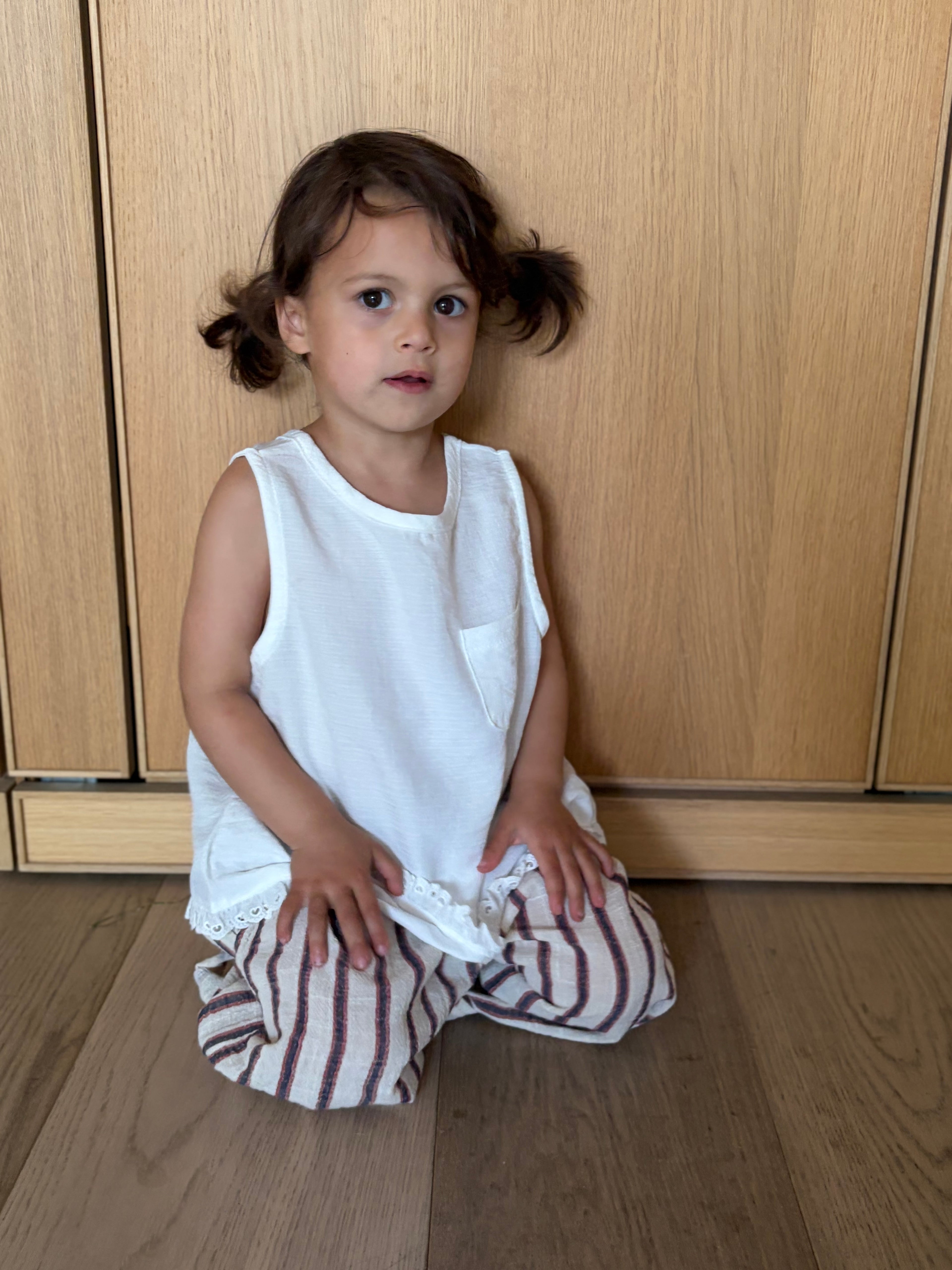 Louise split top - baby blue of ivory 